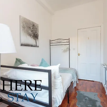 Beautiful 3bed Pitt St