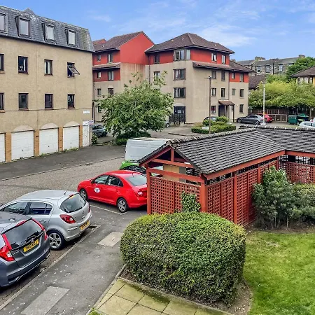 Comfortable 2 Bedroom Flat In The Centre Apartment