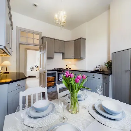 Stylish & Modern 2 Bedroom - Stockbridge. * Edynburg