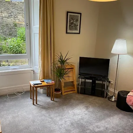 But Quiet Barony Street Only 10 Minutes Walk To Princes Street No Stairs Edinburg