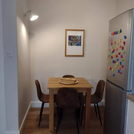 Pass The Keys Modern Vibrant Flat In Leith * 에든버러