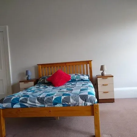 Very Large Five Bed