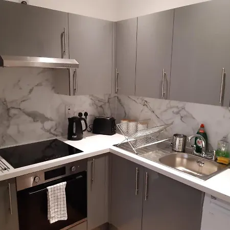 The Bonnington Road Flat *