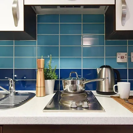 And Ensuite Bedrooms With Shared Kitchen At Fountainbridge In Apartamento *