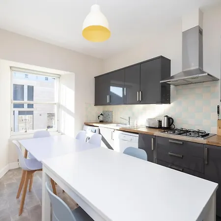 Altido 11 Bedroom Flat In The Centre 아파트