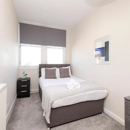 Altido 11 Bedroom Flat In The Centre * Edinburgh