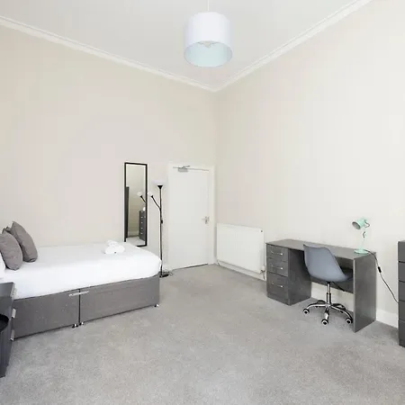 Altido 11 Bedroom Flat In The Centre * Edinburgh