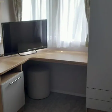 Belfry 2 - Luxury Spacious Family Caravan *