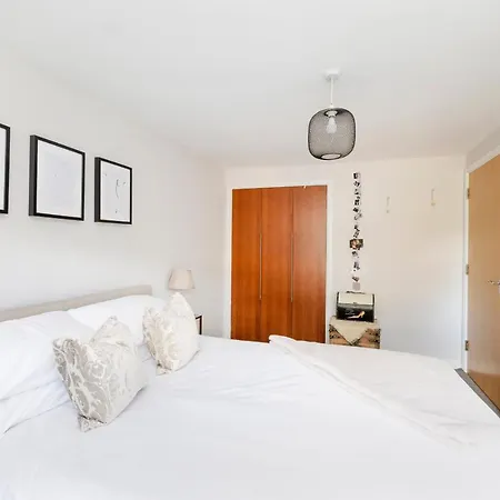 Appartamento Altido Stylish Flat With Free Parking