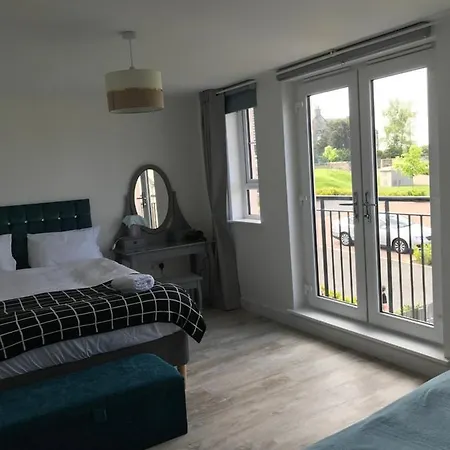 Bed & Breakfast Large En Bedroom For 2 Persons No Breakfast Provided