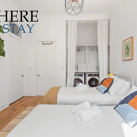 Lovely 3 Bedroom Easter Road Lägenhet Edinburg