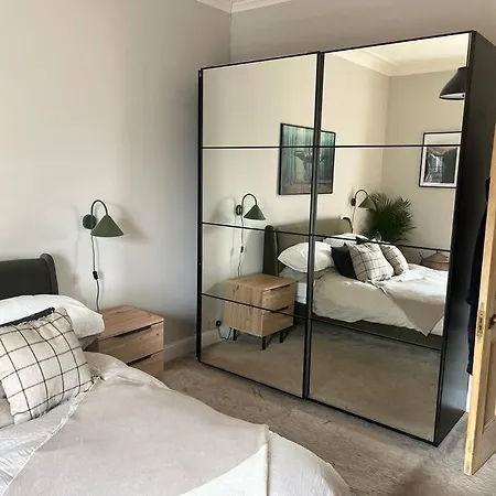 Apartment Pass The Keys Luxury Top Floor 2 Bedroom