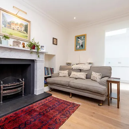 Elegant 3-bedroom In Centre Edynburg