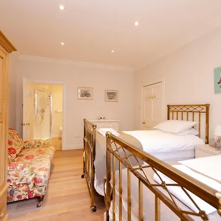 Διαμέρισμα Elegant 3-bedroom In Centre Εδιμβούργο