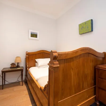 Elegant 3-bedroom In Centre