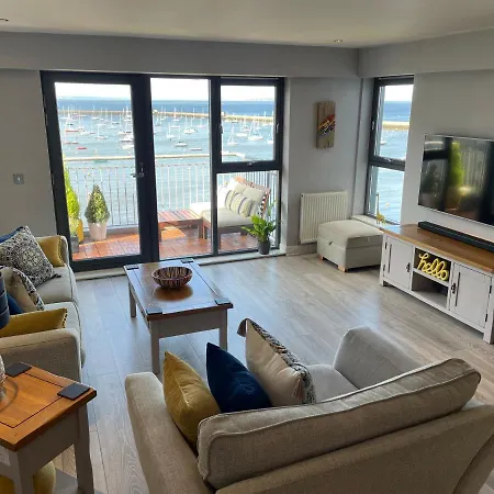 Corinthian Quay Apartamento *