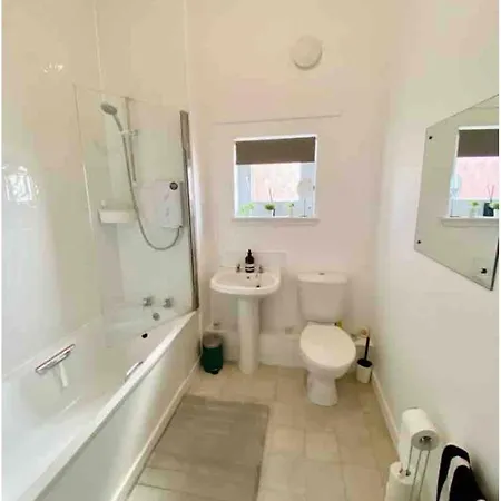 Appartamento Fantastic Two Bedroom Flat. Quick Bus Routes Into Town.
