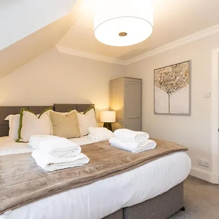 Righ - Luxurious Centre Three Bedroom Apartmán *