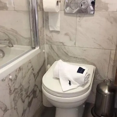 Διαμέρισμα Newly Renovated 2 Bdr Near Haymarket, Free Parking