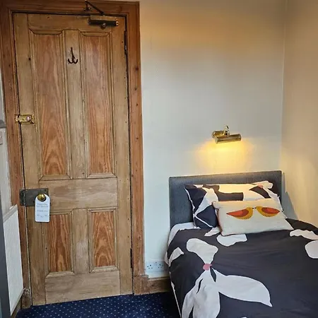 Гостевой дом Smiths Эдинбург