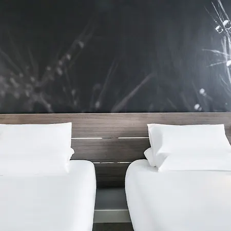 מלון Novotel Centre אדינבורו