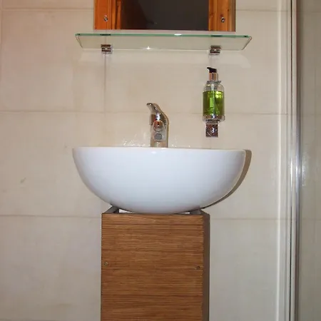 Πανσιόν Leith House 3*