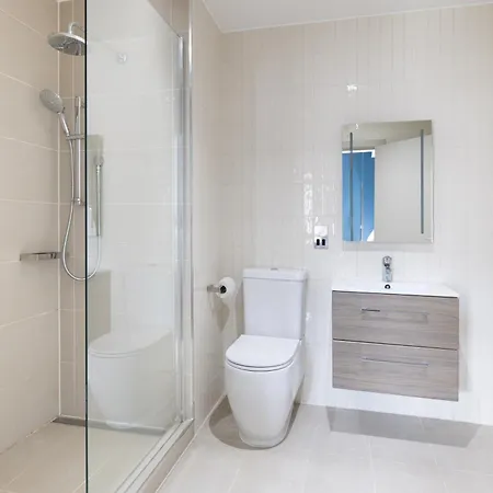 Heeton Concept Queen Street מלון דירות 4*