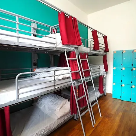 St Christophers 3* Edinburgh