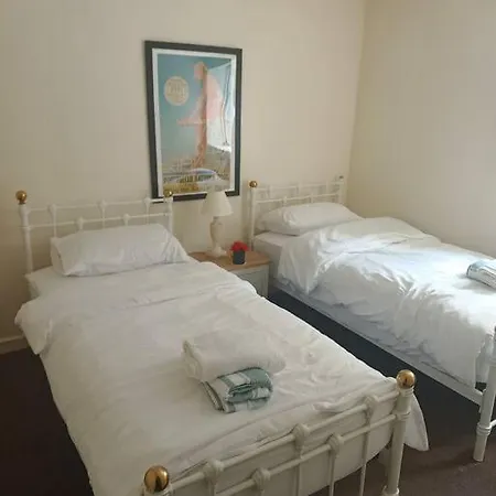 Unique 3 Bedroom Entire House Near Royal Mile 公寓