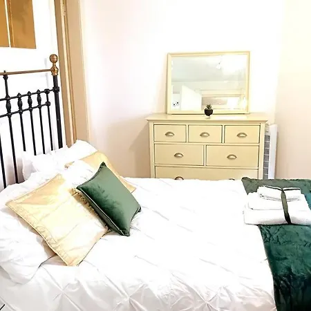 Unique 3 Bedroom Entire House Near Royal Mile Appartamento Edimburgo