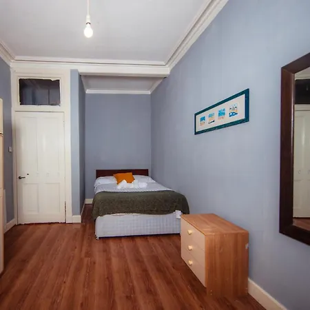 Cozy 2 Bedroom By Leith Water/ Ocean Edinburg
