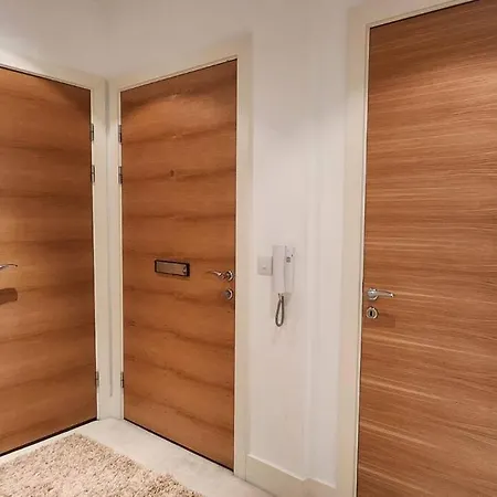 Spacious 2 Bedroom Апартаменты