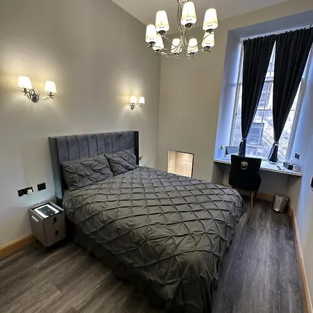 Hotel apartamentowy Thistle Edynburg