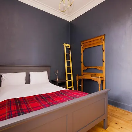 Joivy Splendid Near Haymarket Apartment Edinburgh