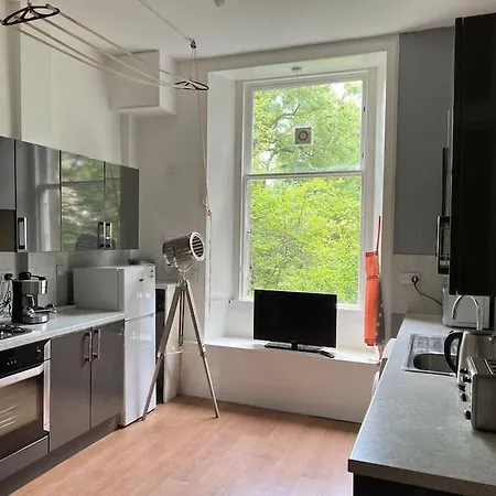 아파트 Specious Retreat With Famous Park Views *