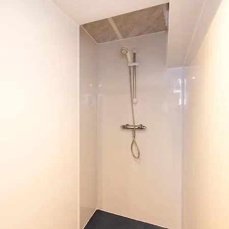 ホステル New Town *