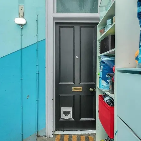 Apartmán Bright And Spacious Flat Overlooking The Meadows *