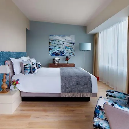 Radisson Collection Hotel, Royal Mile 5*