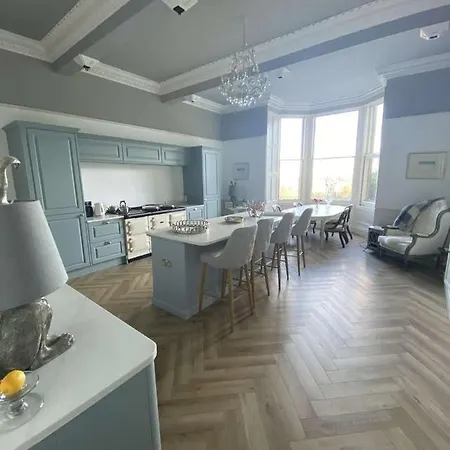West End Townhouse