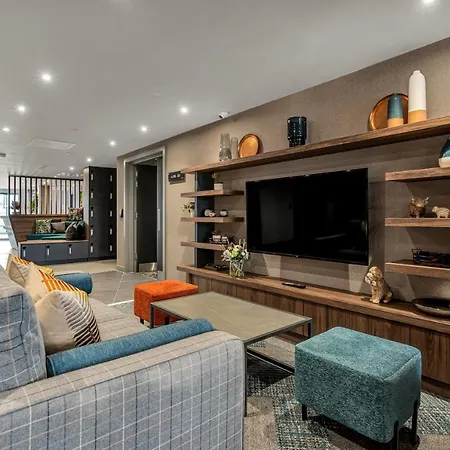 Ξενοδοχείο με διαμερίσματα Roomzzz