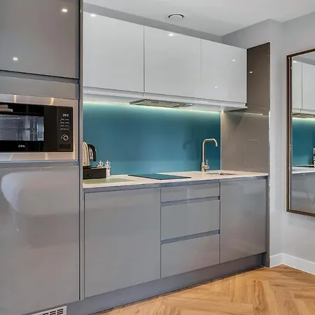 Roomzzz Ξενοδοχείο με διαμερίσματα