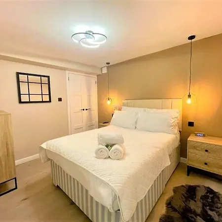 Stylish, And Cosy 1bd Nr Canongate * 에든버러