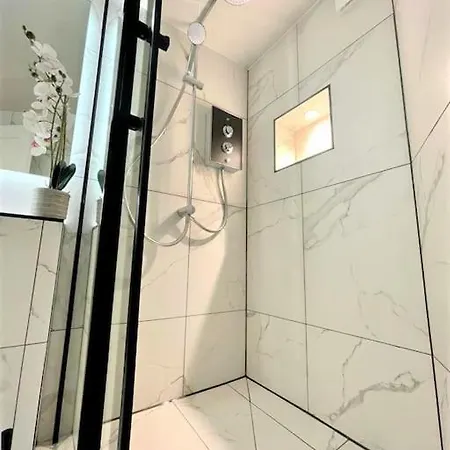 Stylish, And Cosy 1bd Nr Canongate 아파트