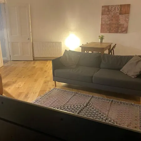 St Margaret's Loch エディンバラ