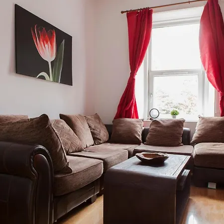 דירה My Meadows, Centre Apartment, Sunny&spacious אדינבורו