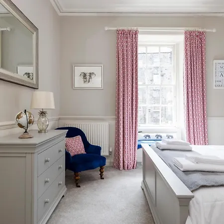 Elegant 2-bedroom In Centre * Edynburg