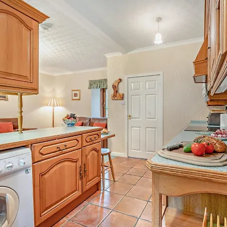 Σπίτι διακοπών 2 Bed In 53898 *