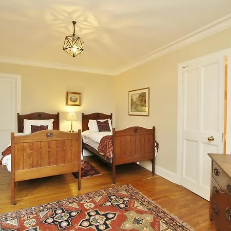 Elegant 3-bedroom Ramsay Garden In Centre Lejlighed *