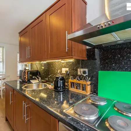 Lady Wynd - 1 Bed Appartement *