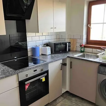 My Waterfront Apartment, Views Over Water Of Leith *